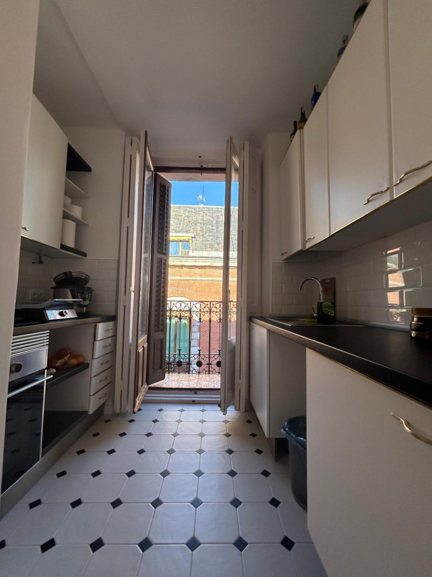 Room In Plaza Mayor Madrid Exterior photo